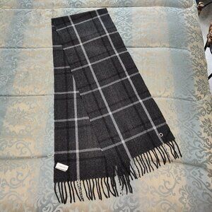 Calvin Klein gray/black/white plaid scarf, excellent used condition
